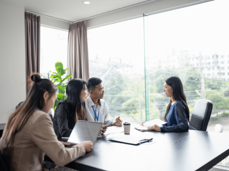 Why Choose an LIC Career in Koyambedu?